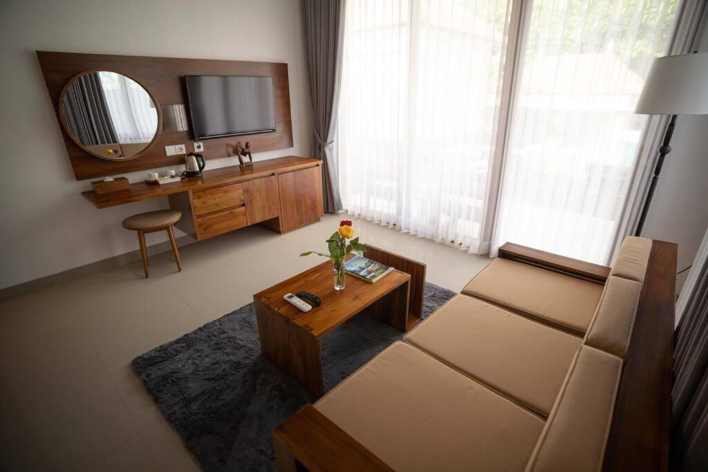Nau Nusa Villa Batununggul Екстер'єр фото