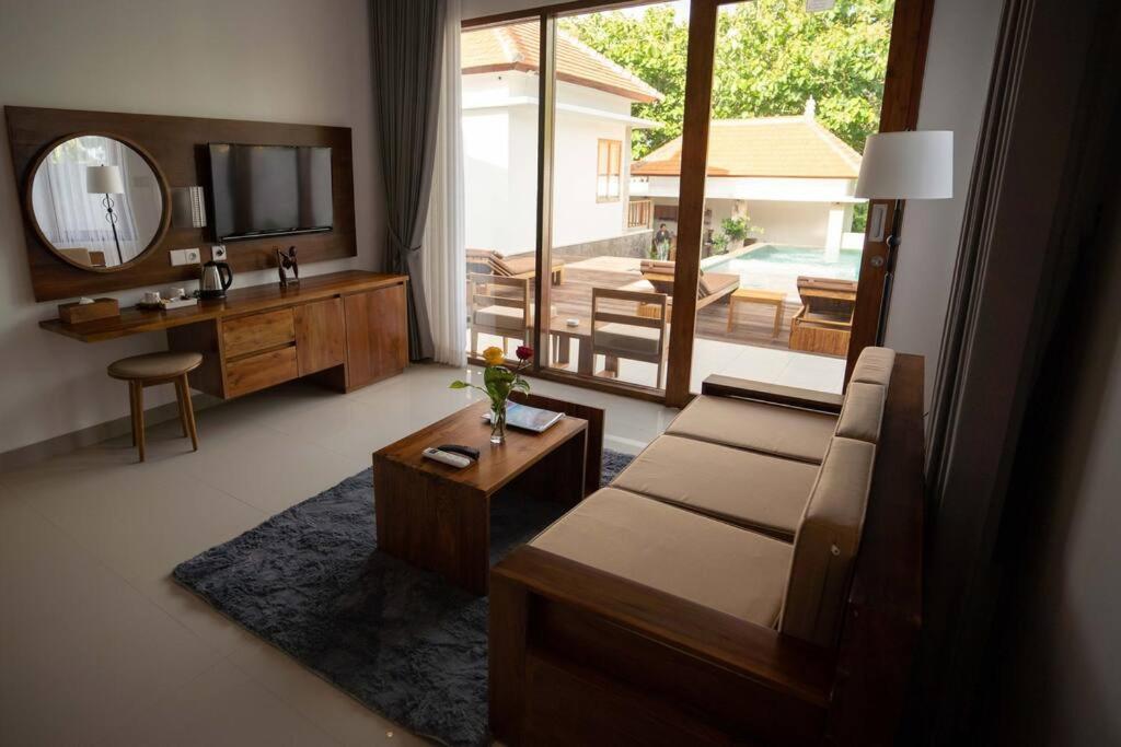 Nau Nusa Villa Batununggul Екстер'єр фото